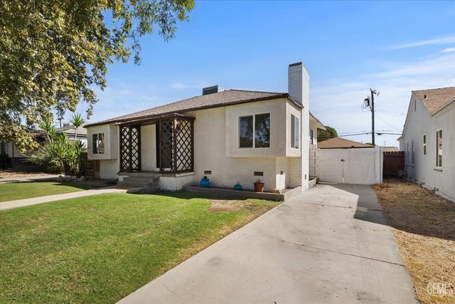 2314 Olympic Drive, Bakersfield, CA 93308