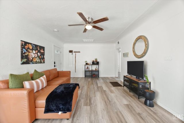 2314 Olympic Drive, Bakersfield, CA 93308
