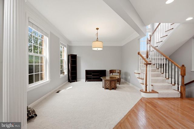 21054 HOODED CROW DR, Leesburg, VA 20175