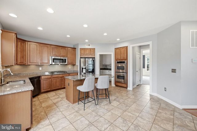 21054 HOODED CROW DR, Leesburg, VA 20175