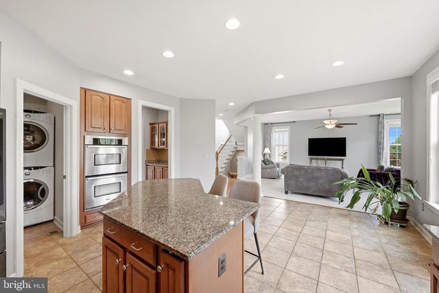 21054 HOODED CROW DR, Leesburg, VA 20175