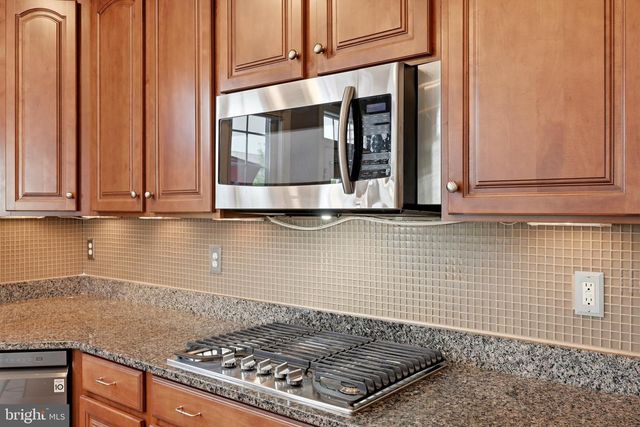 21054 HOODED CROW DR, Leesburg, VA 20175