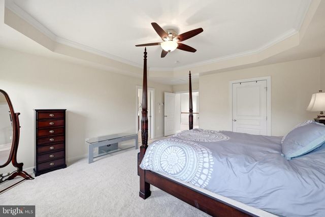 21054 HOODED CROW DR, Leesburg, VA 20175