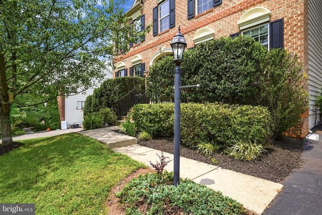 21054 HOODED CROW DR, Leesburg, VA 20175