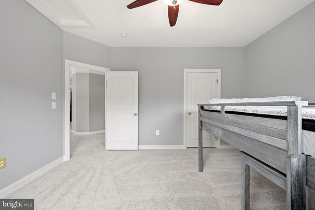 21054 HOODED CROW DR, Leesburg, VA 20175