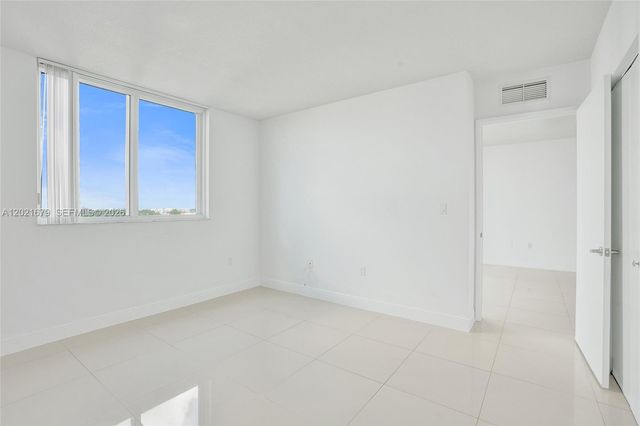 1861 NW S River Dr 1002, Miami, FL 33125