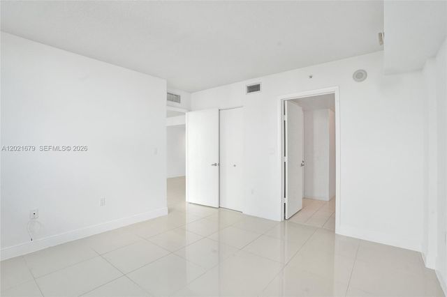1861 NW S River Dr 1002, Miami, FL 33125