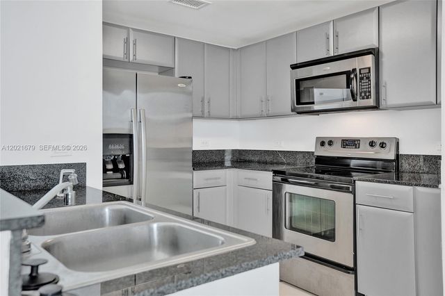 1861 NW S River Dr 1002, Miami, FL 33125