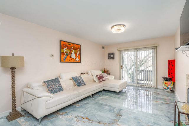 1407 Lake Shore Drive, 139, Columbus, OH 43204