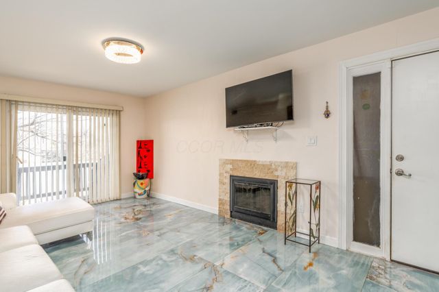 1407 Lake Shore Drive, 139, Columbus, OH 43204