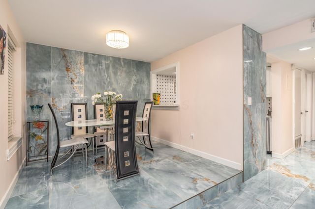 1407 Lake Shore Drive, 139, Columbus, OH 43204