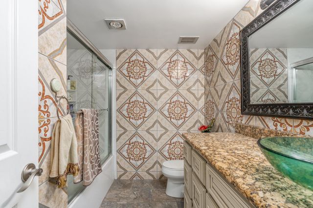 1407 Lake Shore Drive, 139, Columbus, OH 43204