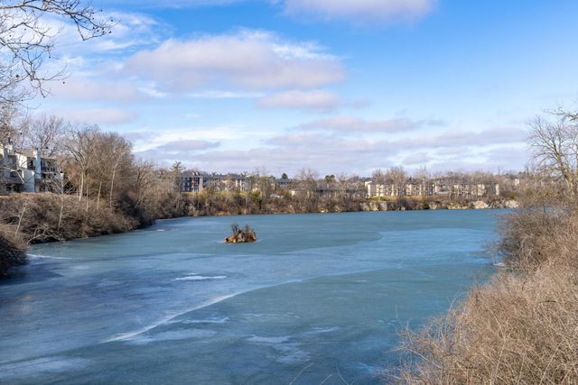 1407 Lake Shore Drive, 139, Columbus, OH 43204