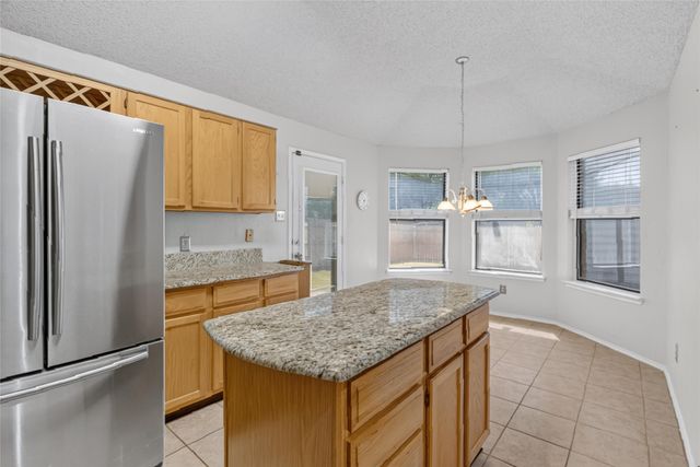 1001 Creek Valley Road, Mesquite, TX 75181