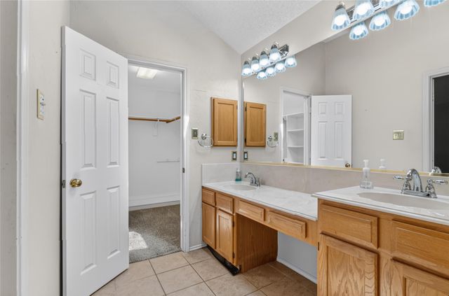 1001 Creek Valley Road, Mesquite, TX 75181