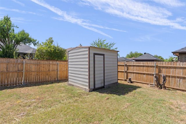 1001 Creek Valley Road, Mesquite, TX 75181