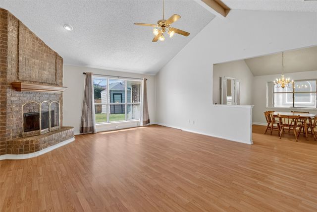1001 Creek Valley Road, Mesquite, TX 75181