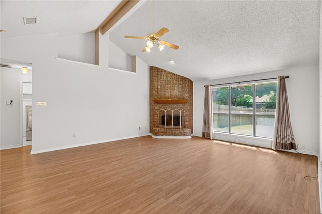1001 Creek Valley Road, Mesquite, TX 75181