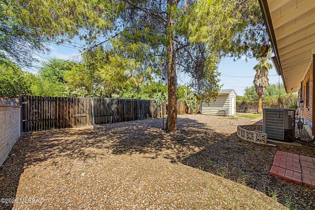 233 N Bentley Avenue, Tucson, AZ 85716