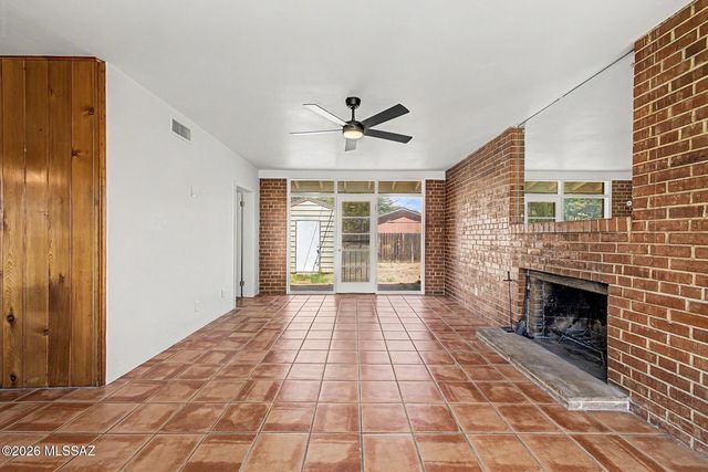 233 N Bentley Avenue, Tucson, AZ 85716