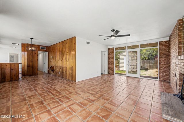 233 N Bentley Avenue, Tucson, AZ 85716