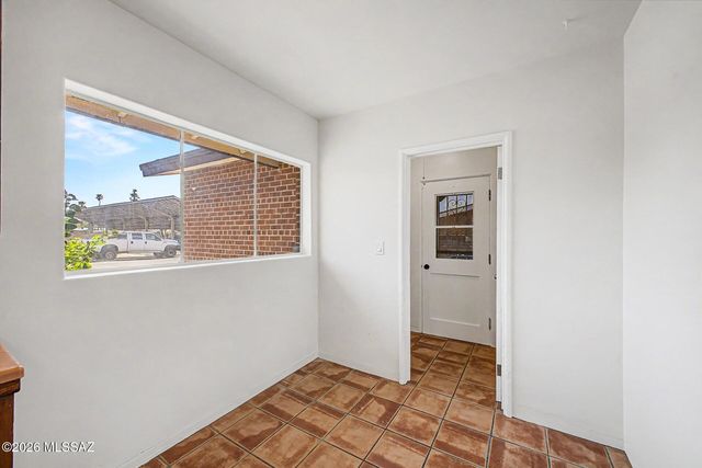 233 N Bentley Avenue, Tucson, AZ 85716