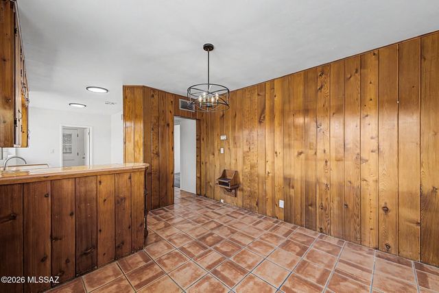 233 N Bentley Avenue, Tucson, AZ 85716
