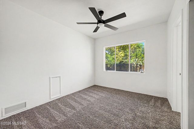 233 N Bentley Avenue, Tucson, AZ 85716