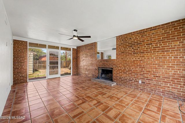 233 N Bentley Avenue, Tucson, AZ 85716