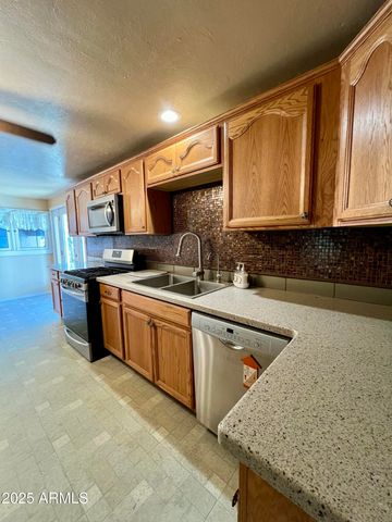 12529 E CENTRAL Avenue, Mayer, AZ 86333