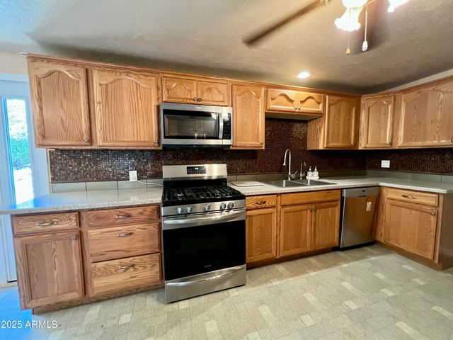 12529 E CENTRAL Avenue, Mayer, AZ 86333