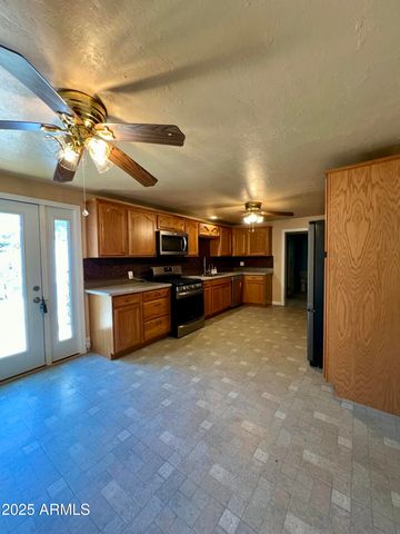 12529 E CENTRAL Avenue, Mayer, AZ 86333