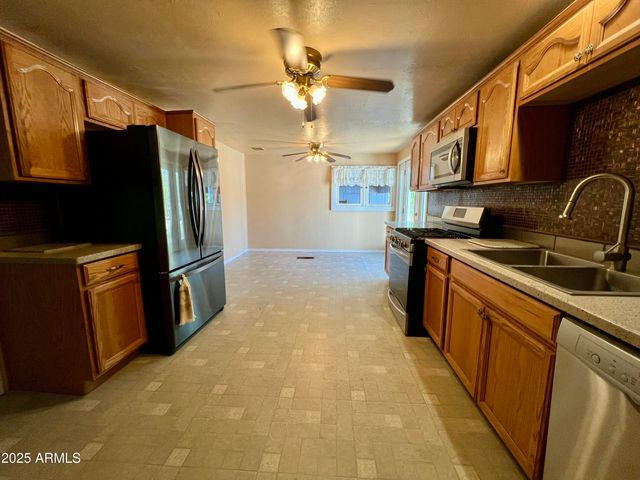 12529 E CENTRAL Avenue, Mayer, AZ 86333