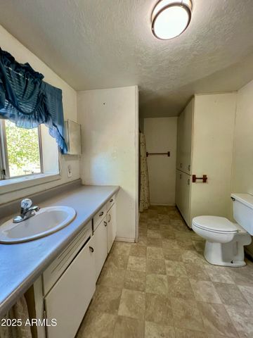 12529 E CENTRAL Avenue, Mayer, AZ 86333