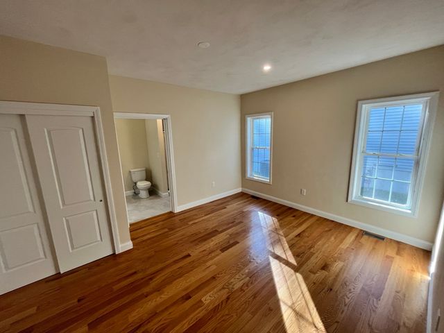 181 Crownshield Ave C, Uxbridge, MA 01569