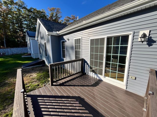 181 Crownshield Ave C, Uxbridge, MA 01569