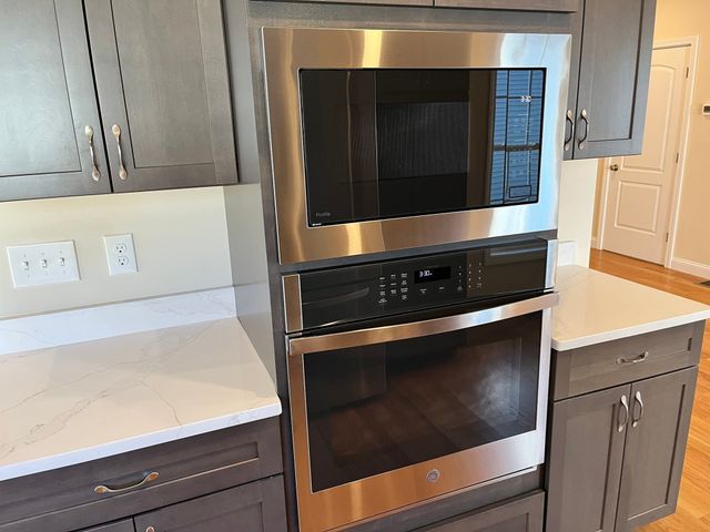 181 Crownshield Ave C, Uxbridge, MA 01569