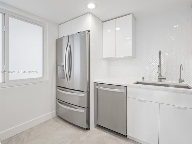 6725 Harding Ave 504, Miami Beach, FL 33141