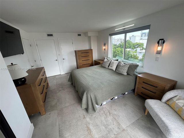 6725 Harding Ave 504, Miami Beach, FL 33141