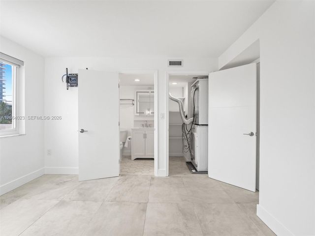 6725 Harding Ave 504, Miami Beach, FL 33141
