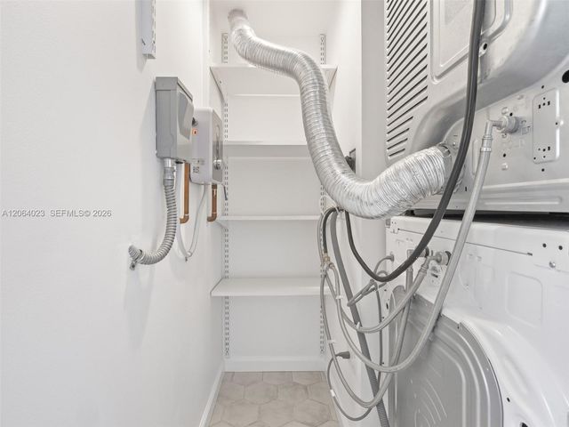 6725 Harding Ave 504, Miami Beach, FL 33141