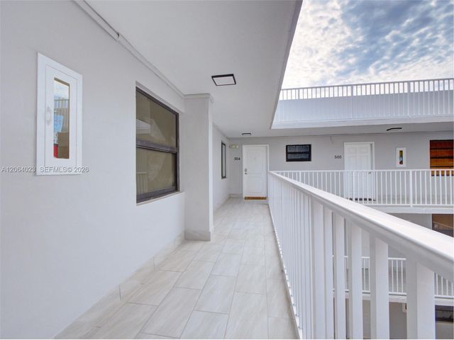 6725 Harding Ave 504, Miami Beach, FL 33141