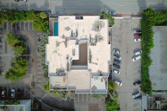 6725 Harding Ave 504, Miami Beach, FL 33141