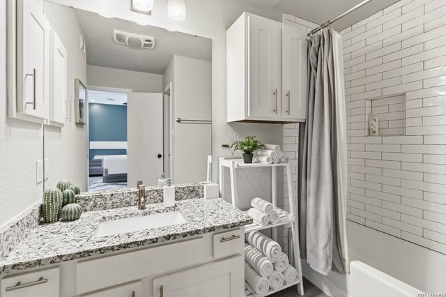 2514 MOSS BLUFF ST, San Antonio, TX 78232
