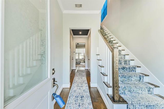 8816 Hollywood Garden Lane, Houston, TX 77080