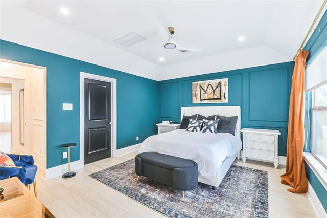 8816 Hollywood Garden Lane, Houston, TX 77080
