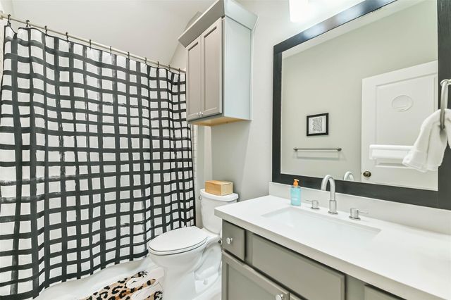 8816 Hollywood Garden Lane, Houston, TX 77080