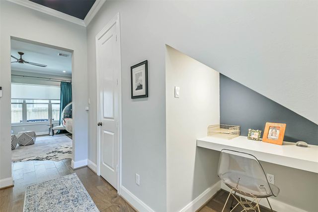 8816 Hollywood Garden Lane, Houston, TX 77080