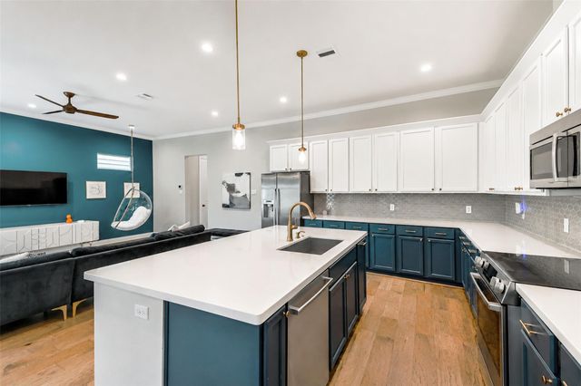 8816 Hollywood Garden Lane, Houston, TX 77080