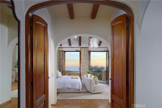 1302 Skyline Drive, Laguna Beach, CA 92651